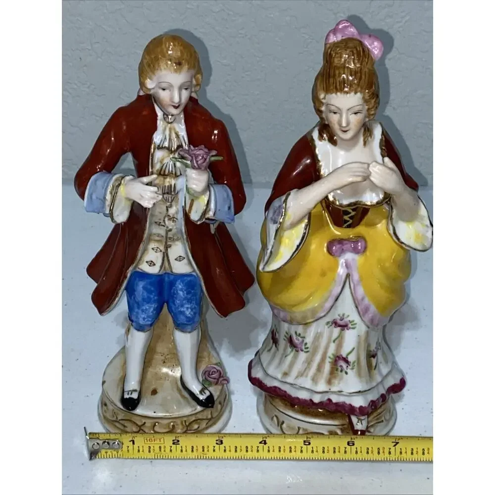 Unbranded this figurine