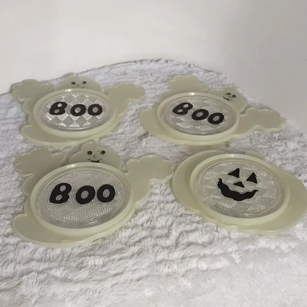 4 Glow in the Dark Reflective Halloween Hanging Decorations