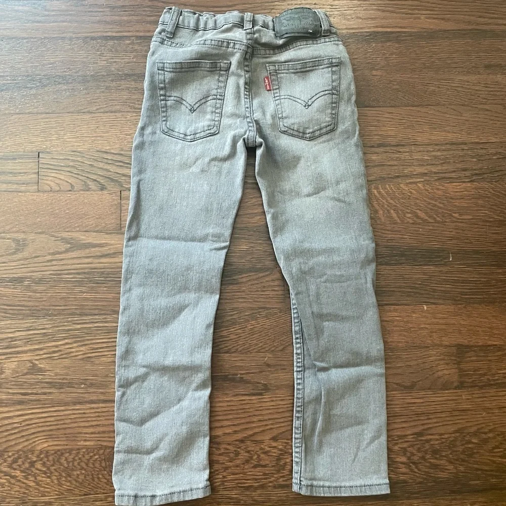 Levis size fits