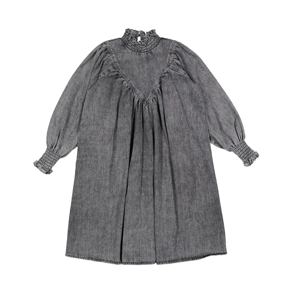 Petite Amalie excellent worn