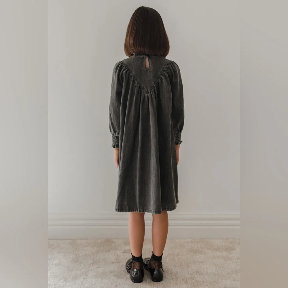 Petite Amalie excellent worn