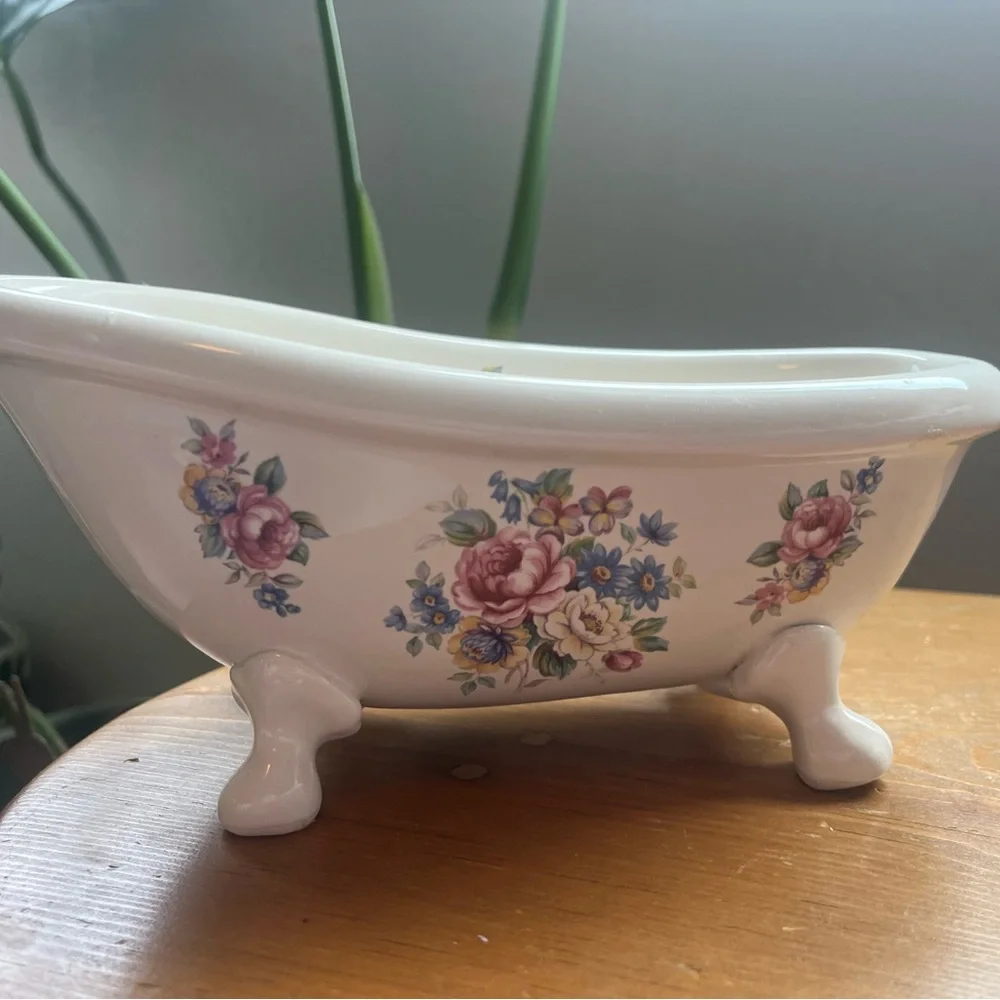 Athena elegant ceramic
