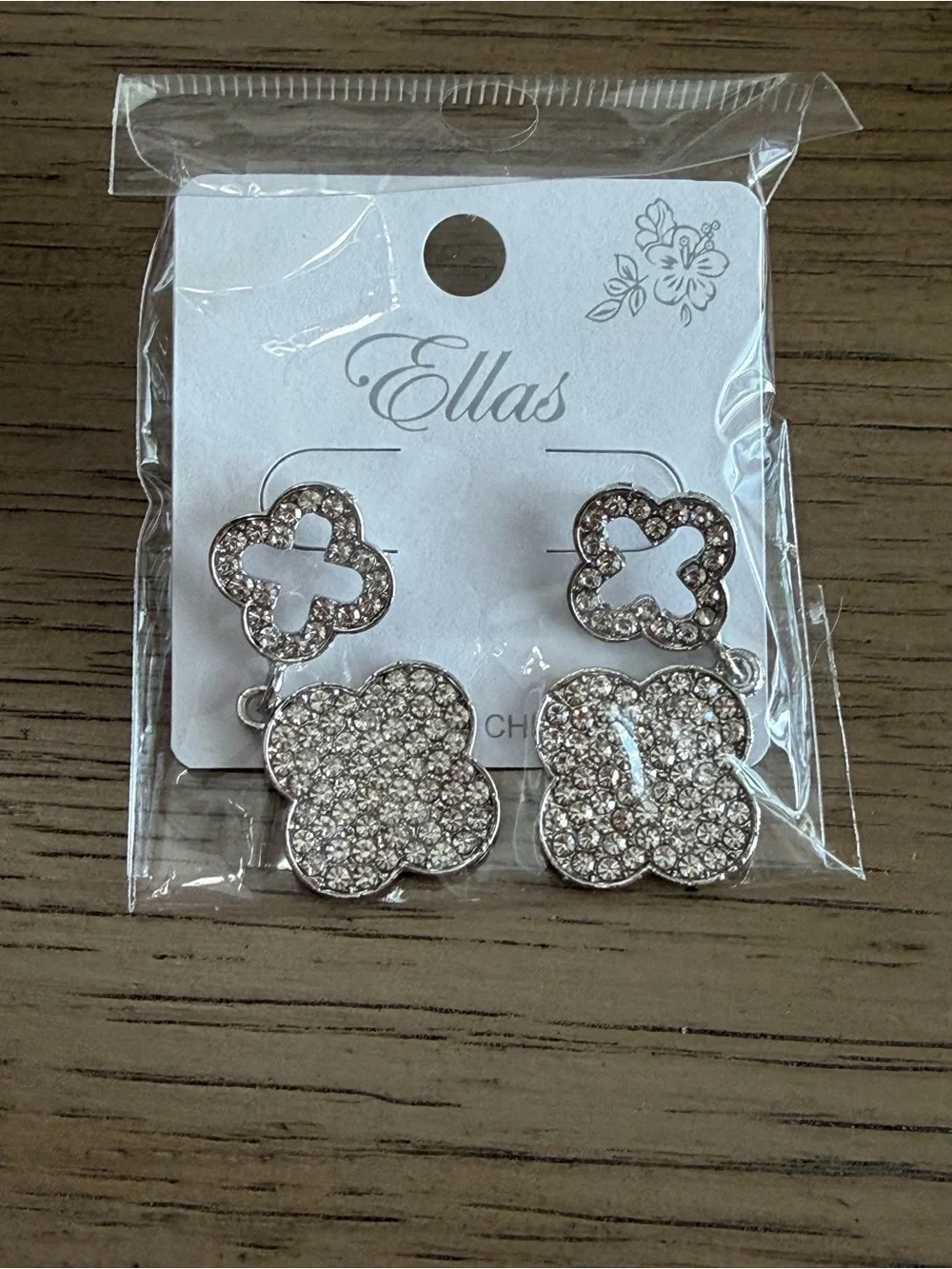 Ellas Sparkling Clover Drop Earrings - Silver Crystal