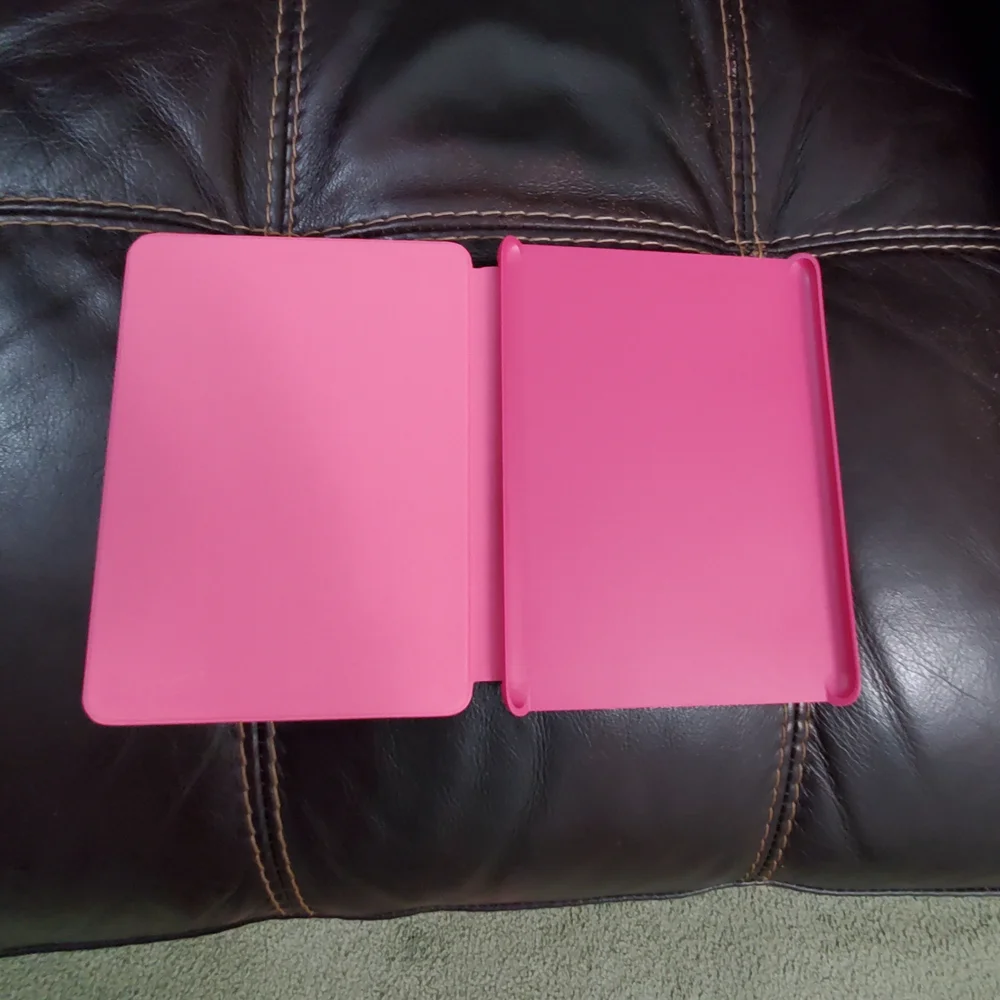 Amazon Kindle protective pink