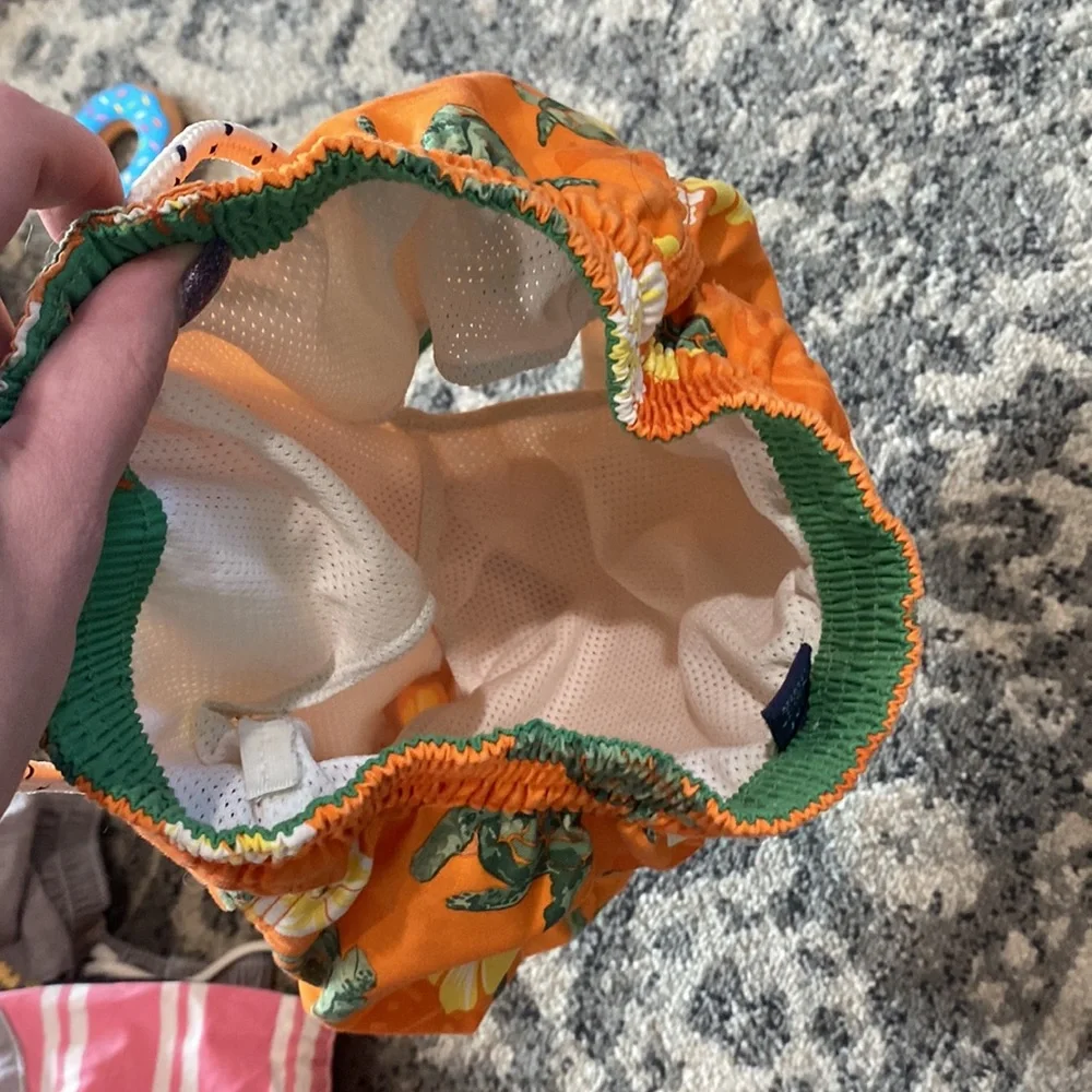 Gap 3t toddler swim trunks