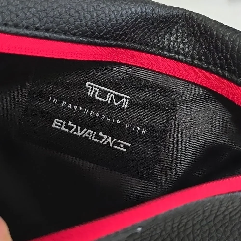 Tumi nwot please