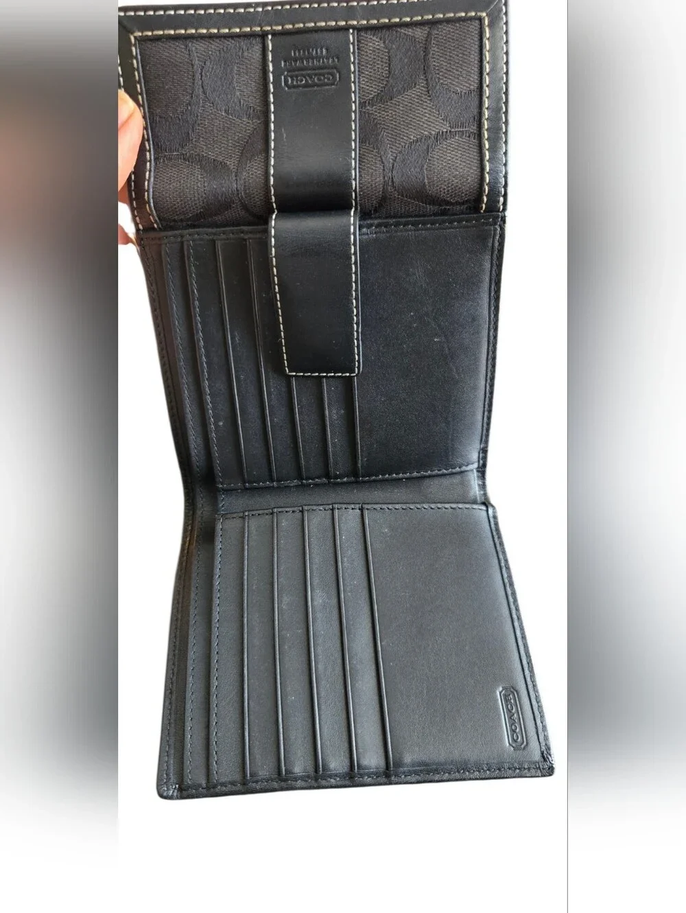 Coach classic signature