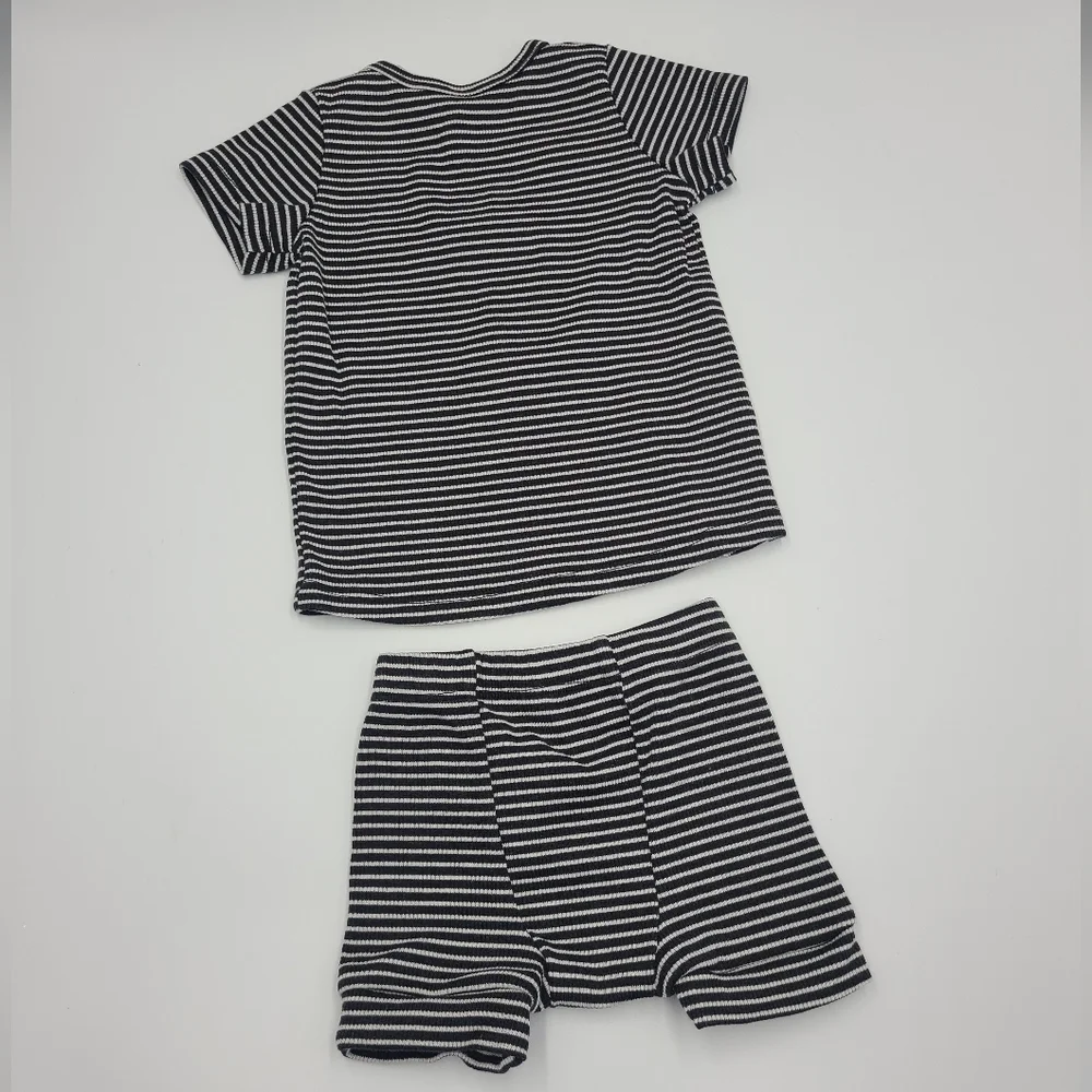 Childhoods black white