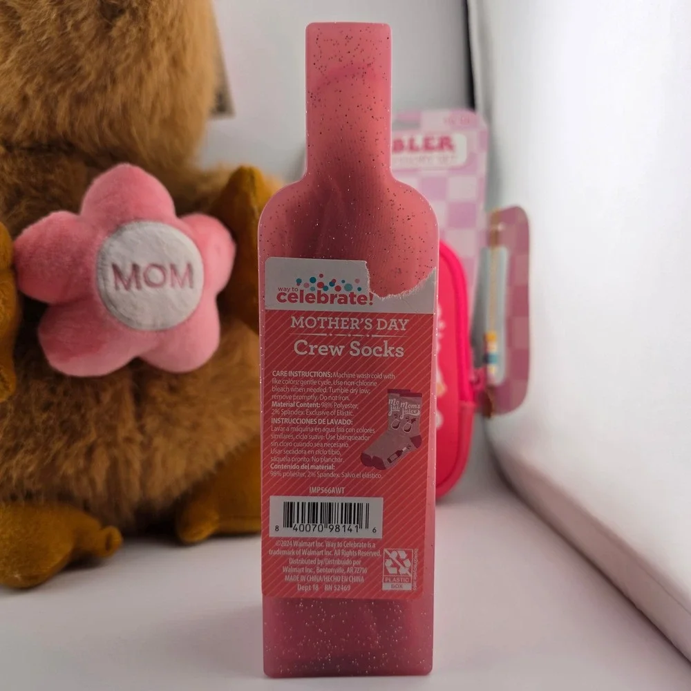 Celebrate Mothers Day‎ Squirrel Plush With Mom Flower Socks And Tumbler Set