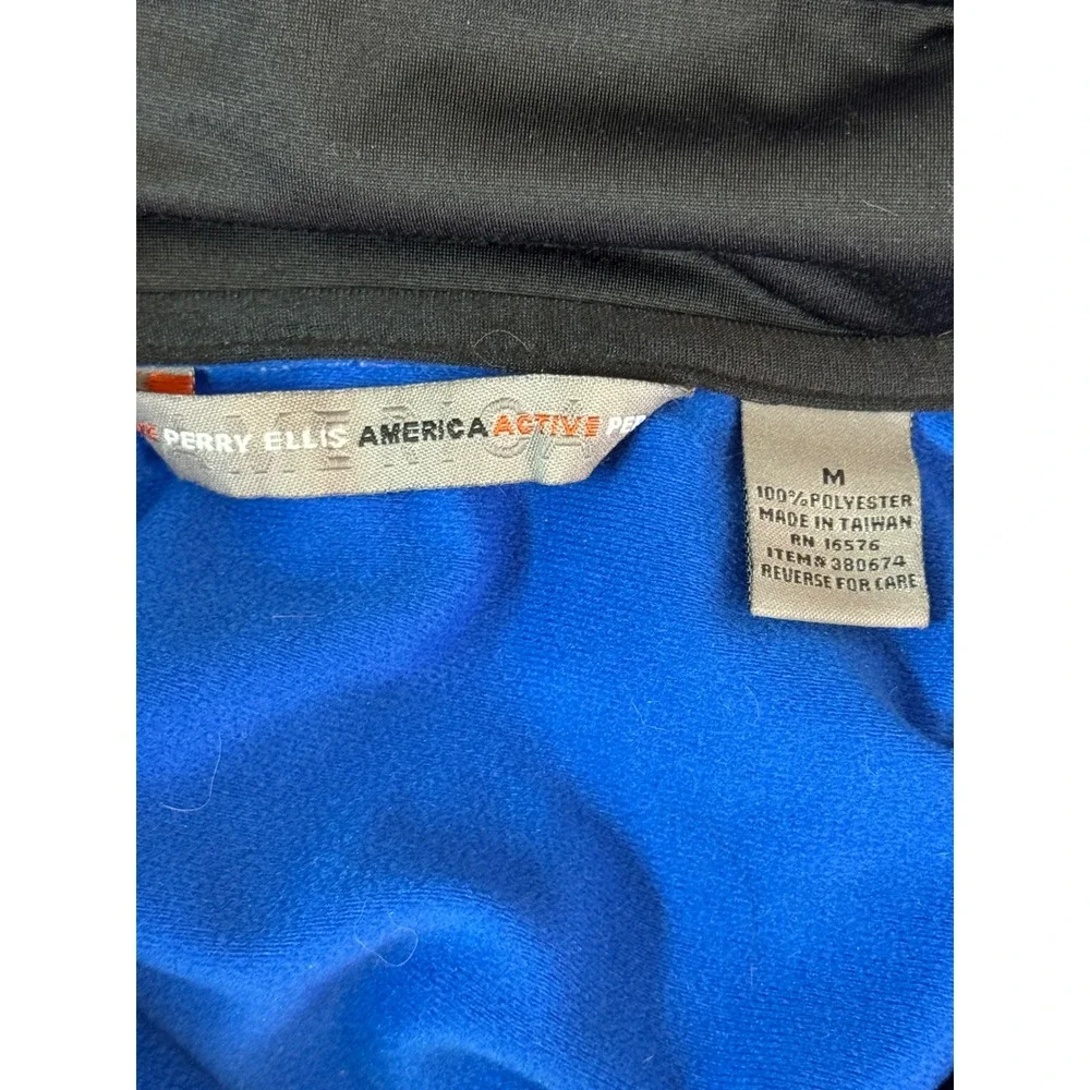 Perry Ellis America elevated street