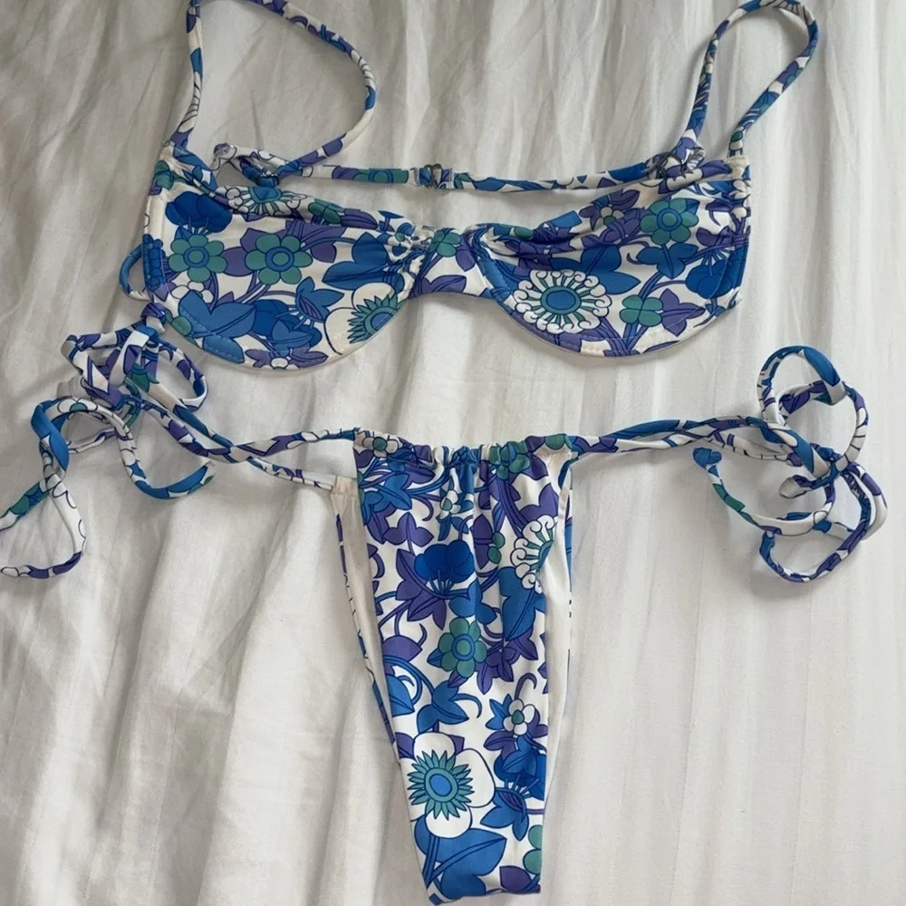 frankie’s bikini
