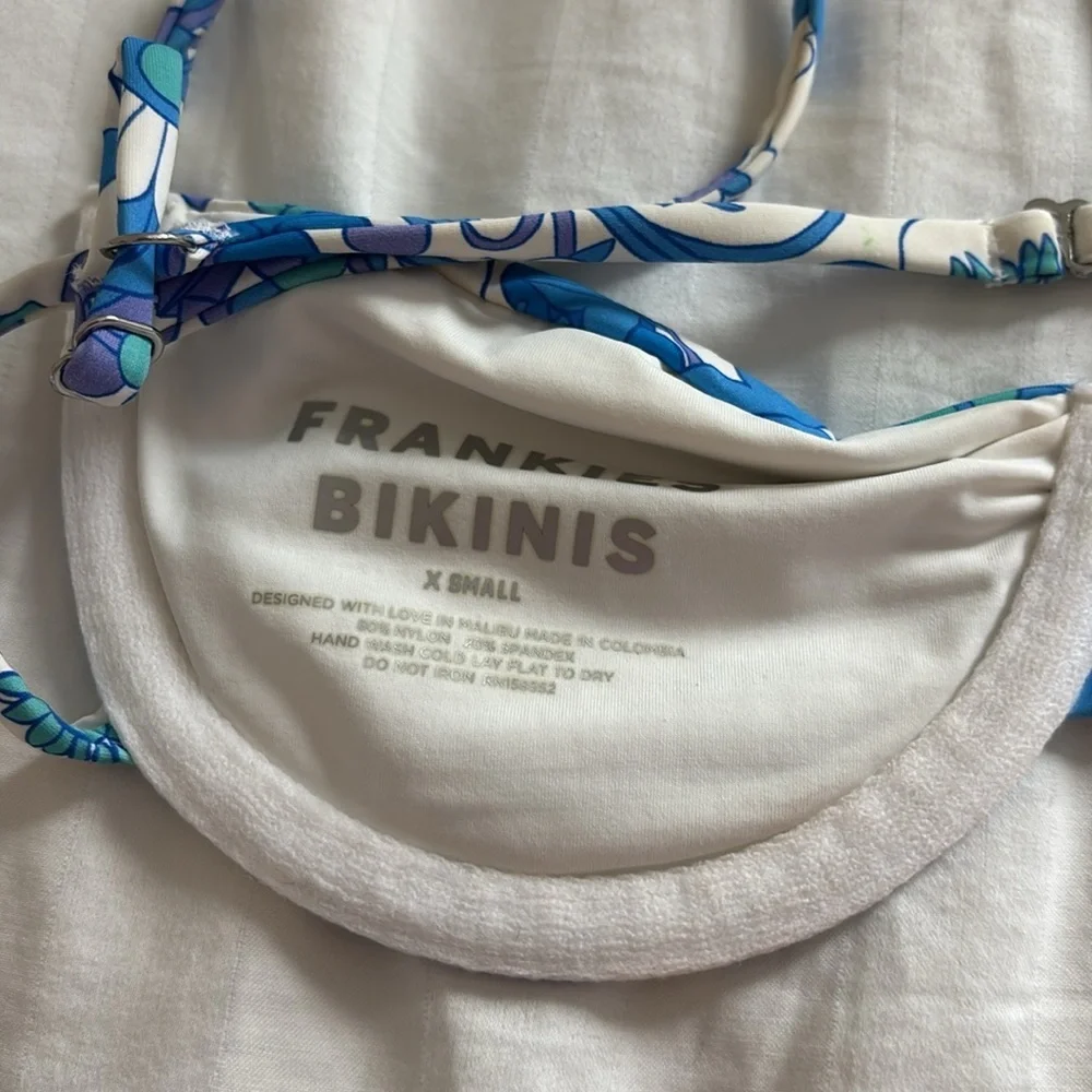 frankie’s bikini