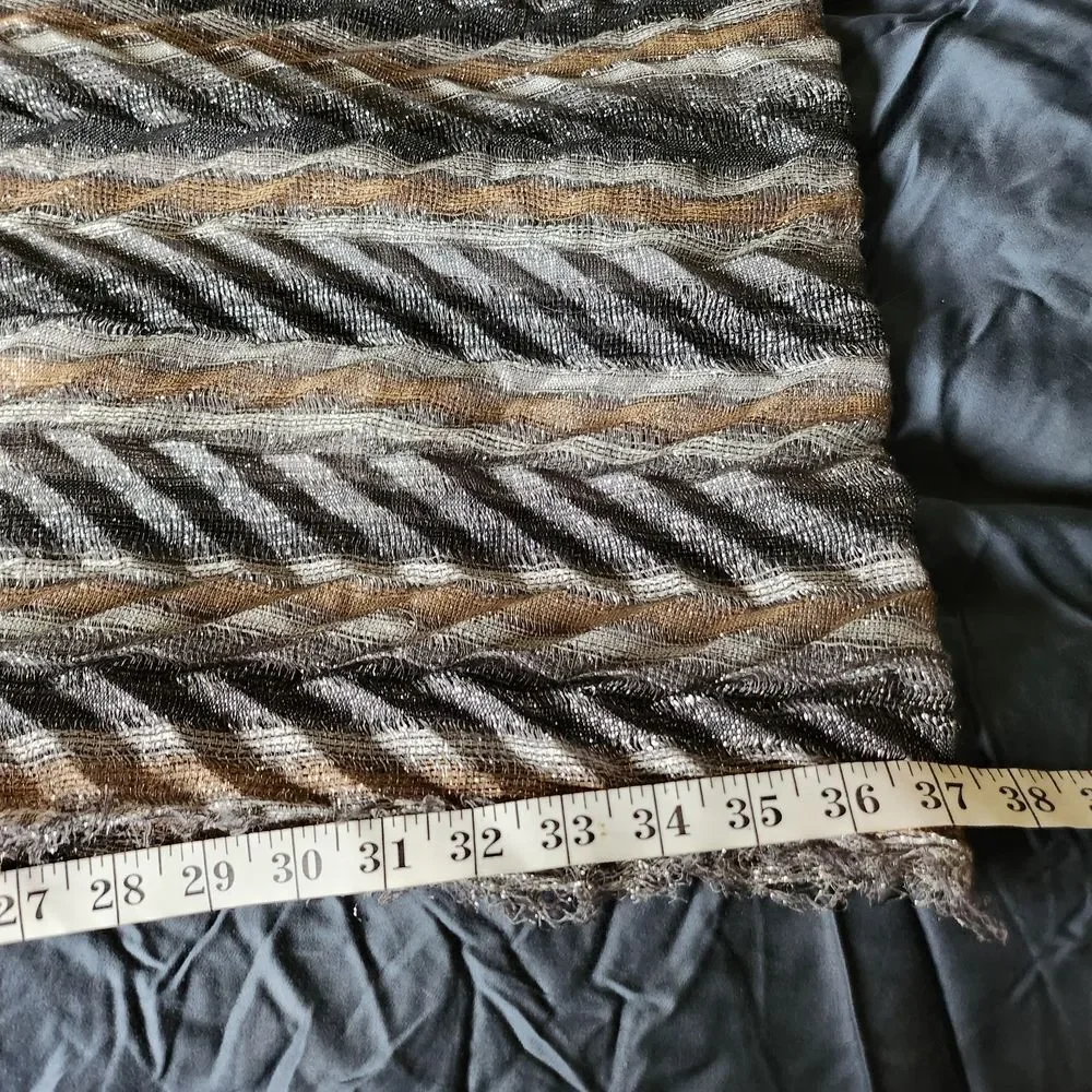 Source Unknown stylish wrap