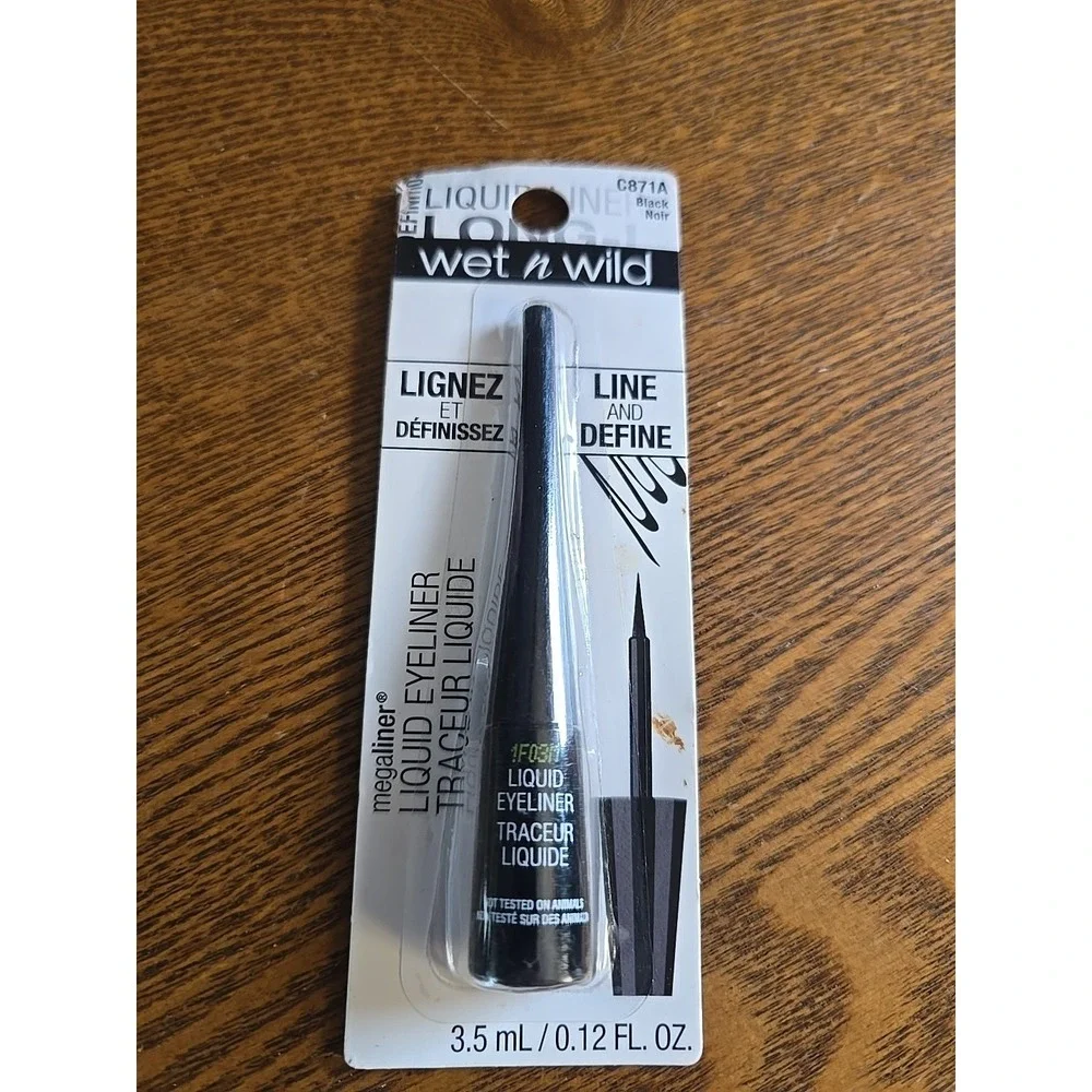 Megaliner Liquid Eyeliner - Black (Packaging)
