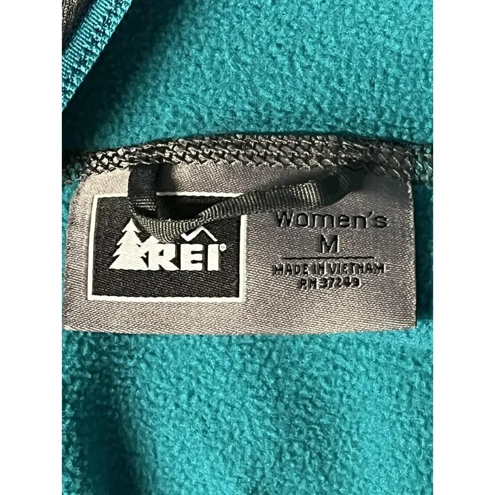 REI brand item
