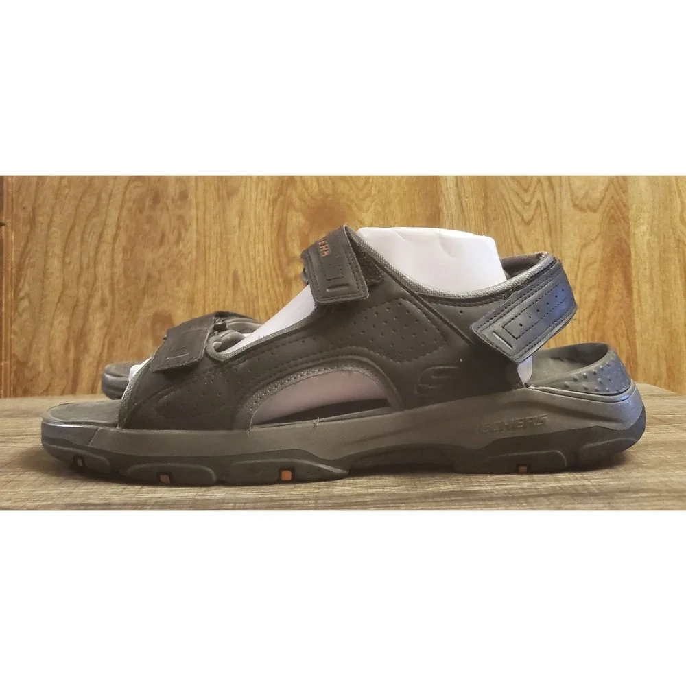 Skechers *owners are