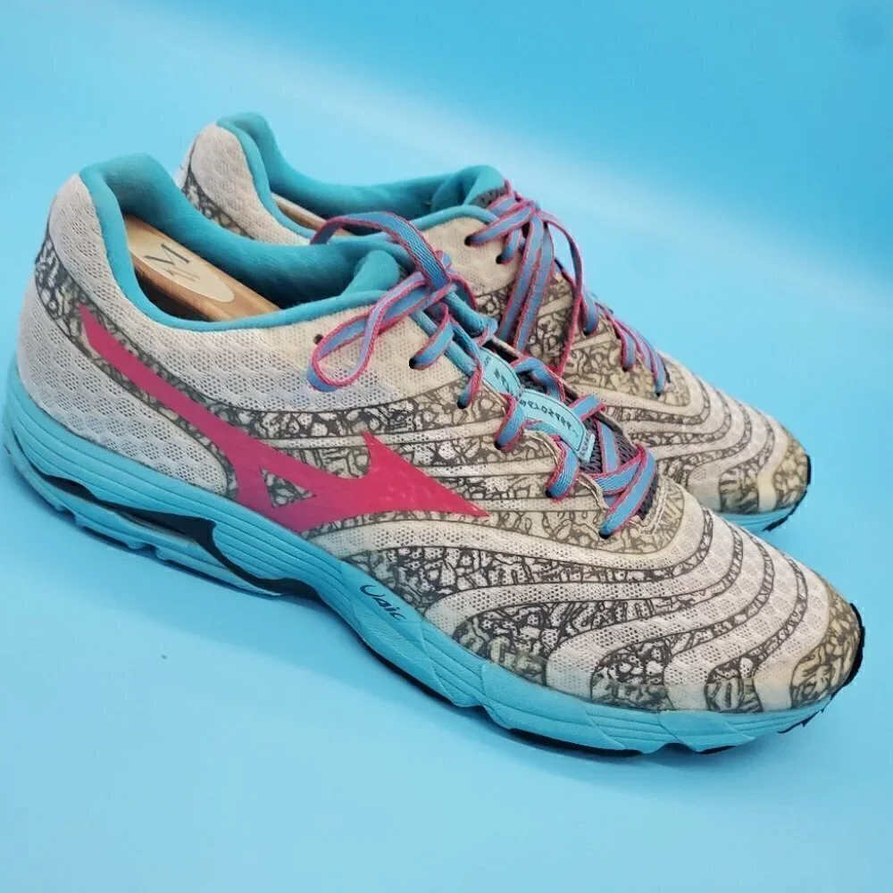 Mizuno Wave Sayonara 2 Athletic Running Shoes Womens Size 10.5