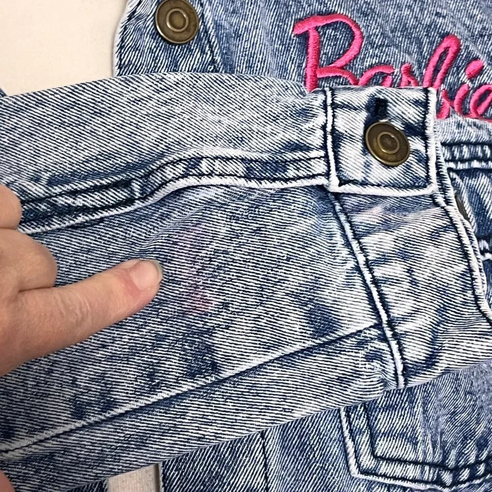 Barbie Girls Denim Trucker Jacket Size XL Acid Wash Pink‎ Embroidered Logo Retro