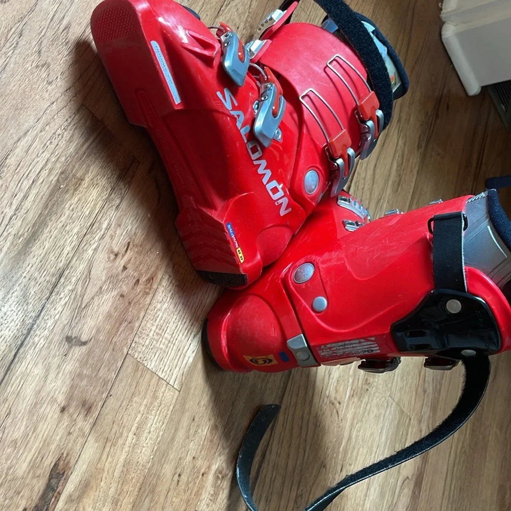 Solomon gently used