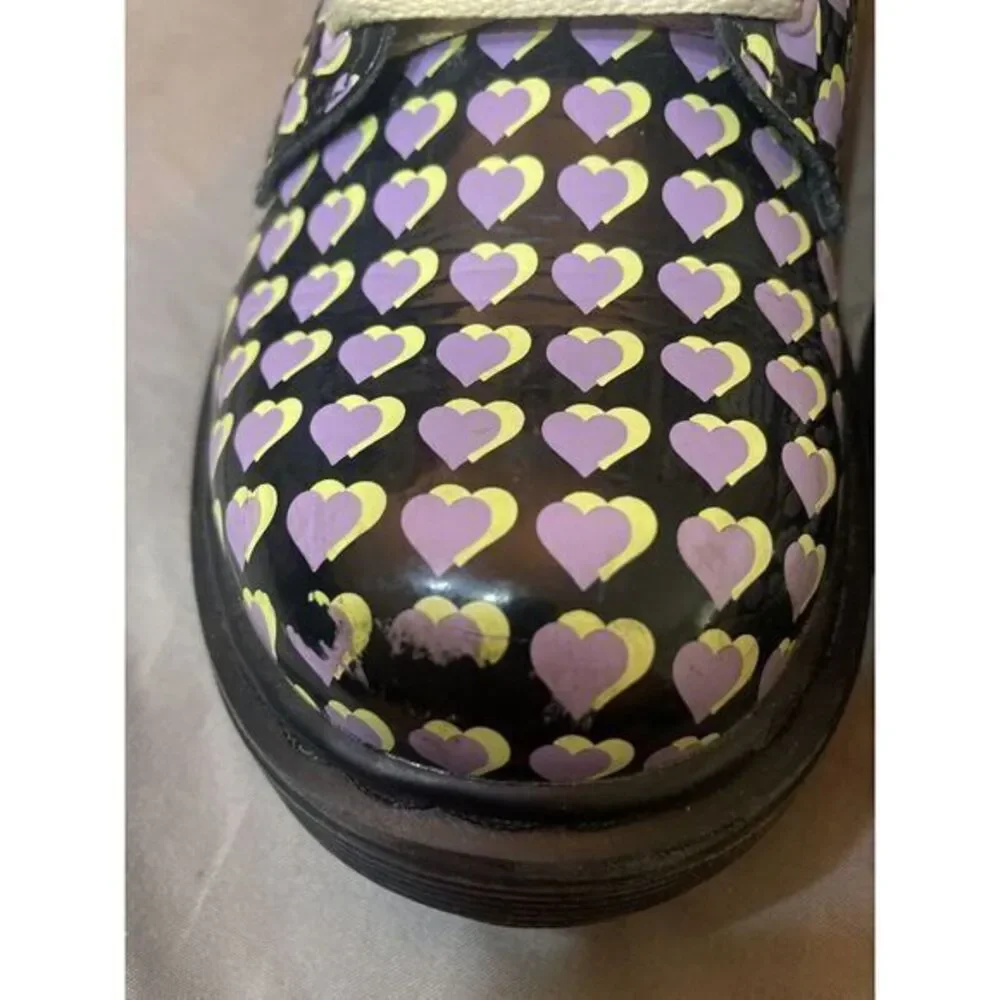 dr martens 1460 Boots Jr Size 13‎ PATENT HEART PRINTED LACE UP Docs
