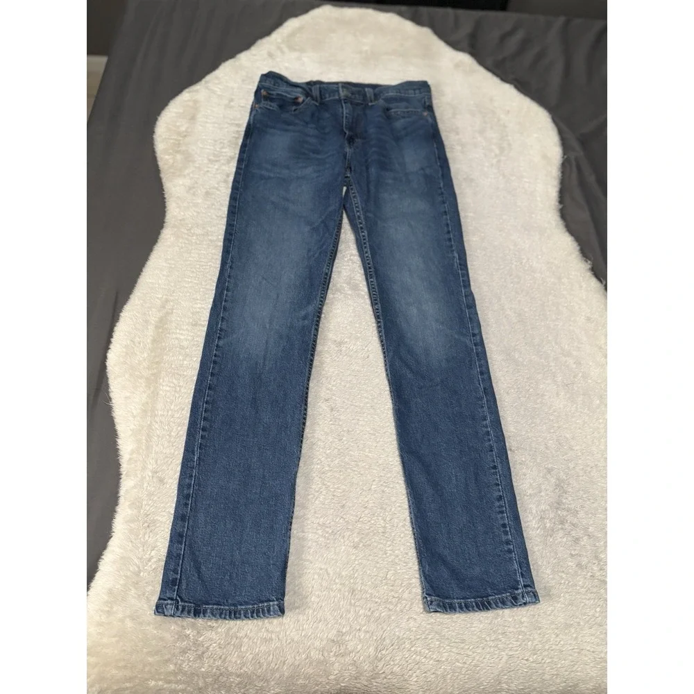 Levis pictures ship
