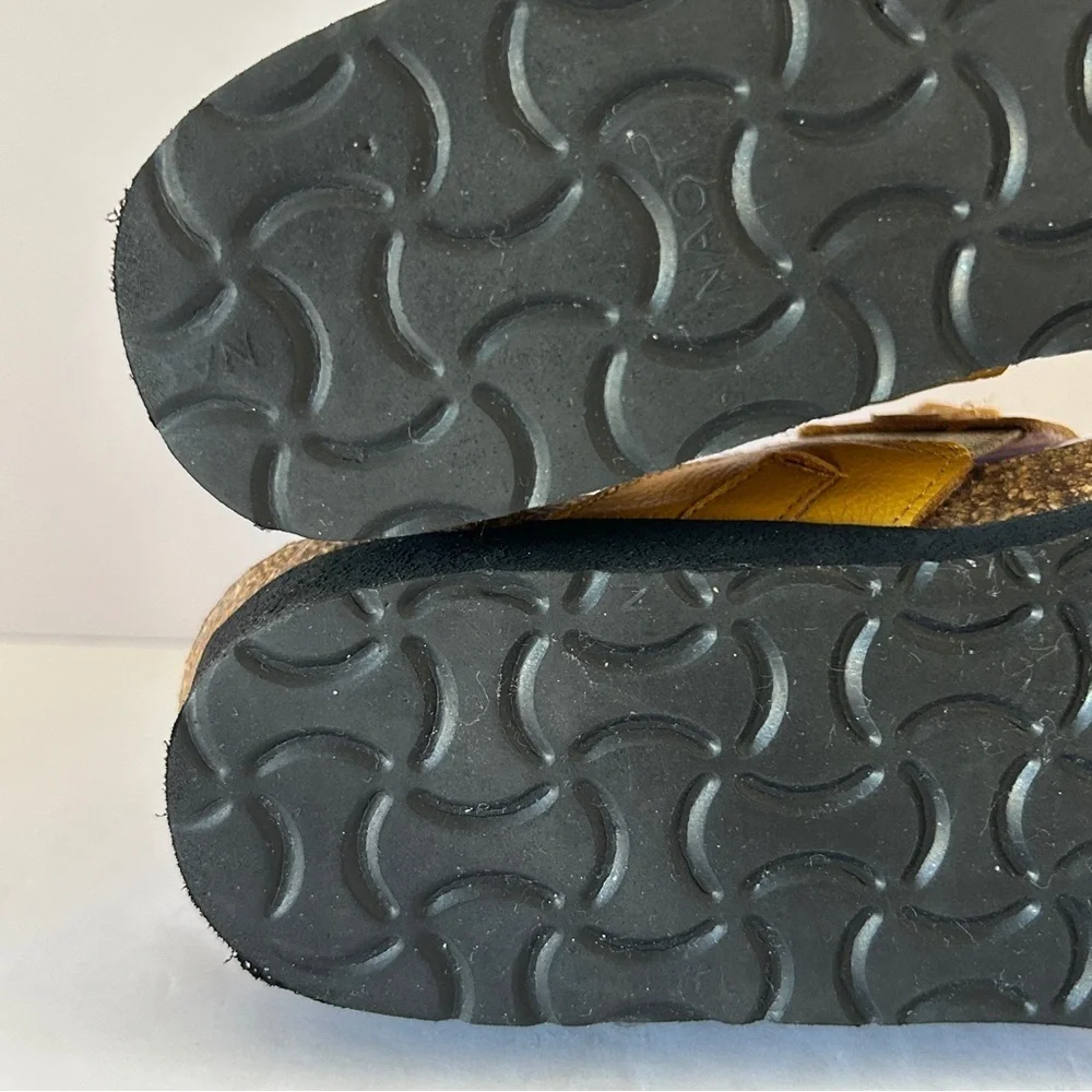 Naot victoria comfort
