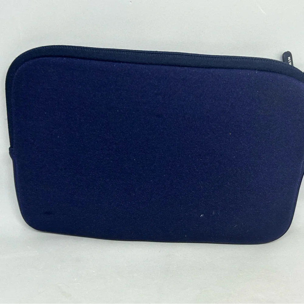 belkin dark blue