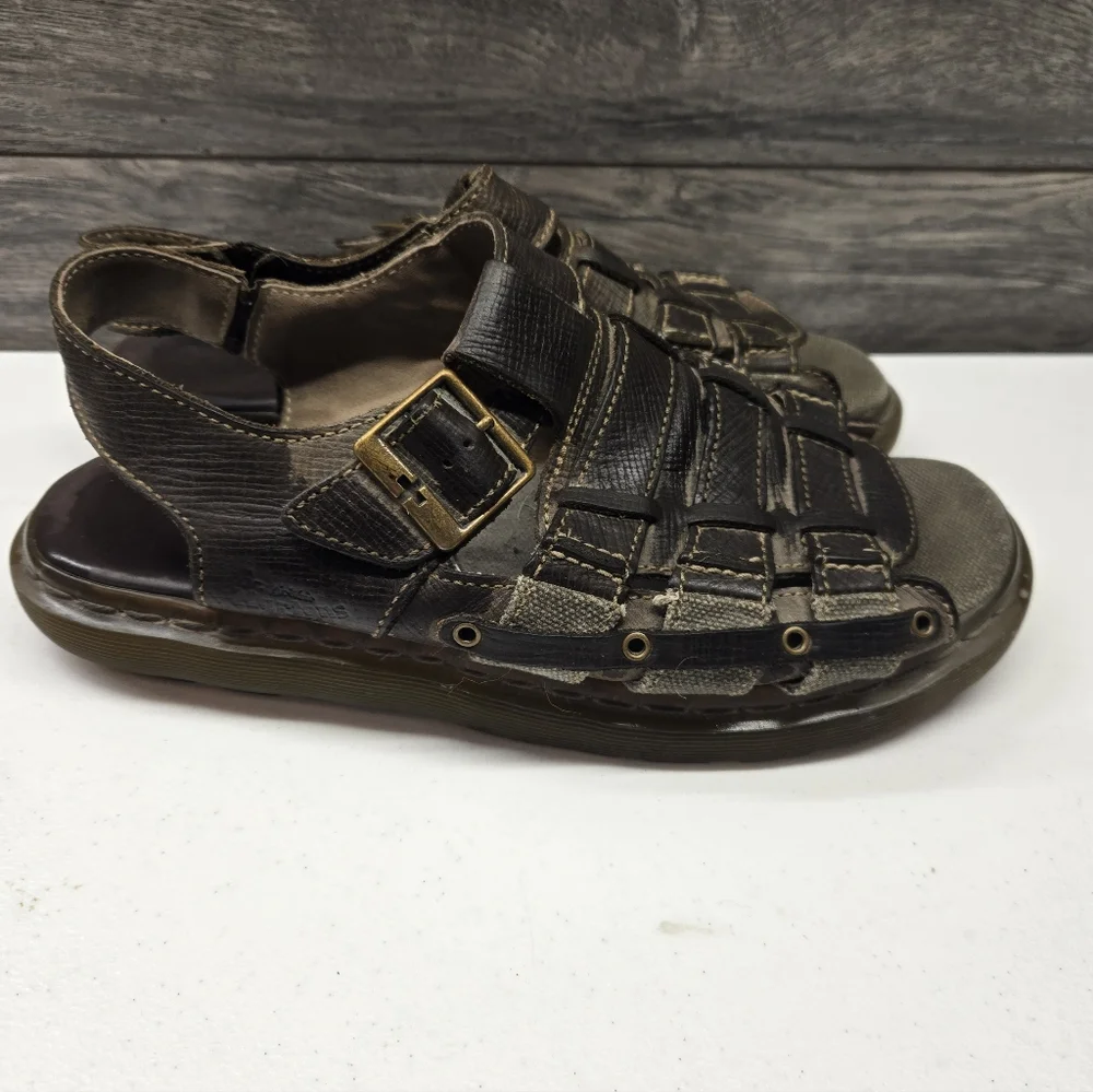 Dr. Martens stylish brown