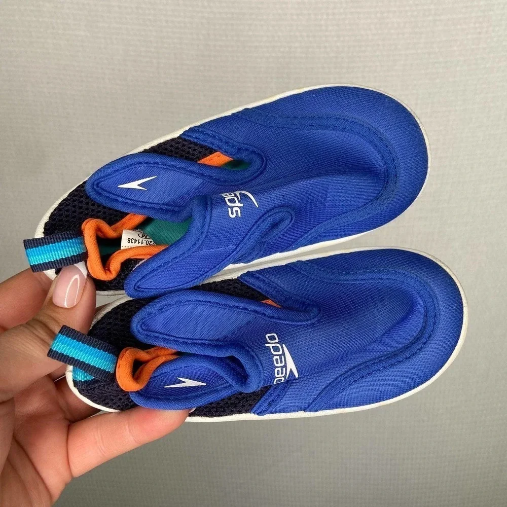 Speedo size medium