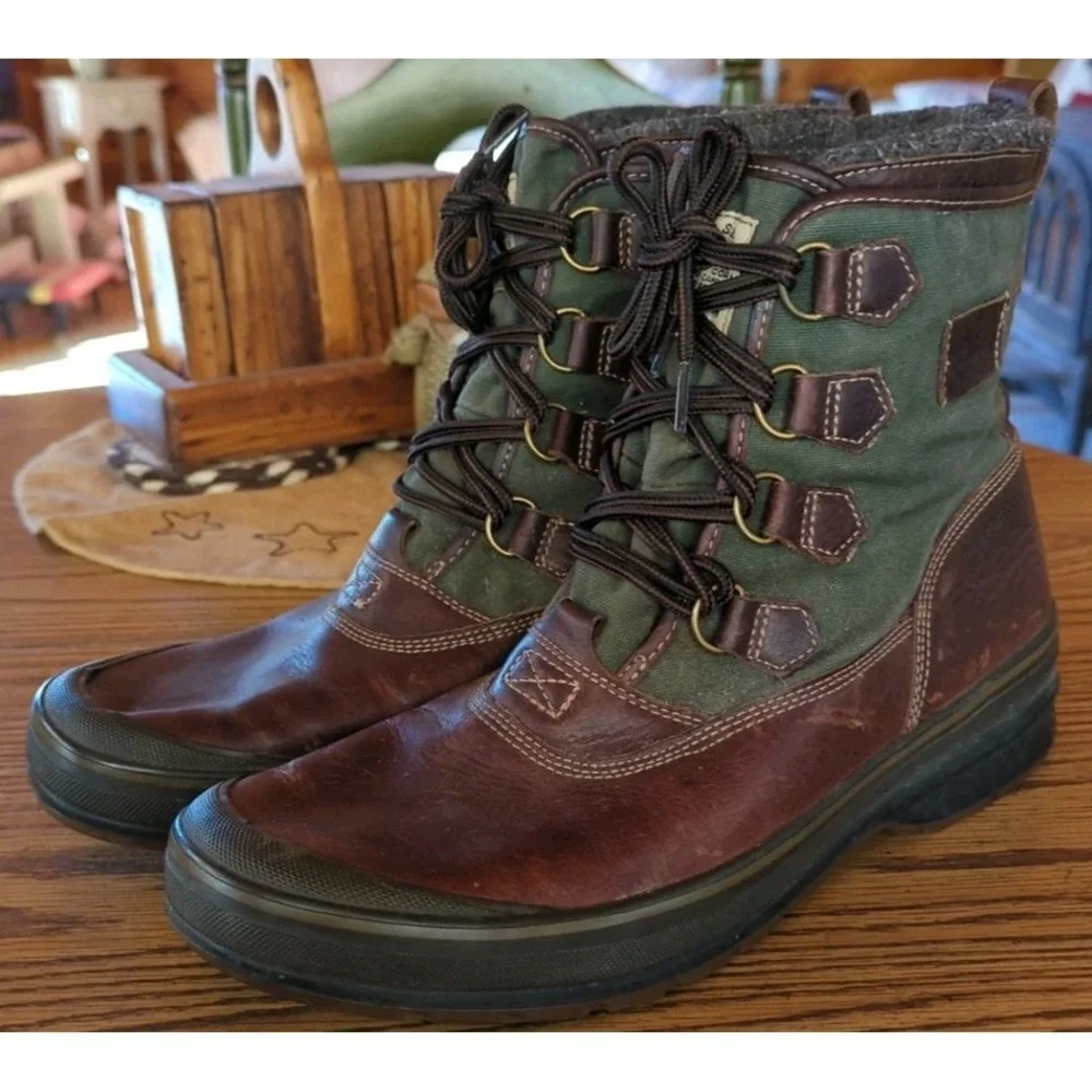 Vintage Clarks Green Canvas‎ Brown Leather Wool Lined Boots 11 M Waterproof