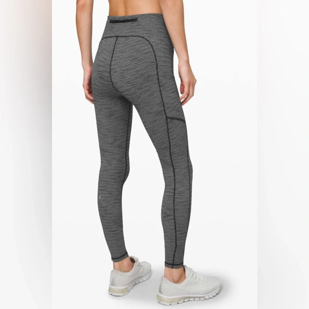 Lululemon Athletica Speed Up Tight 28