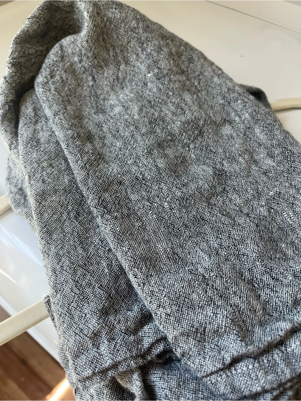 Crate & Barrel Organic Cotton Apron with Leather Straps