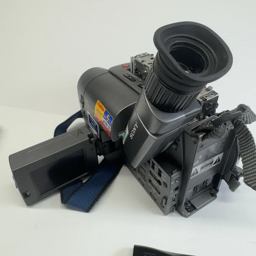 Sony ccd trv22