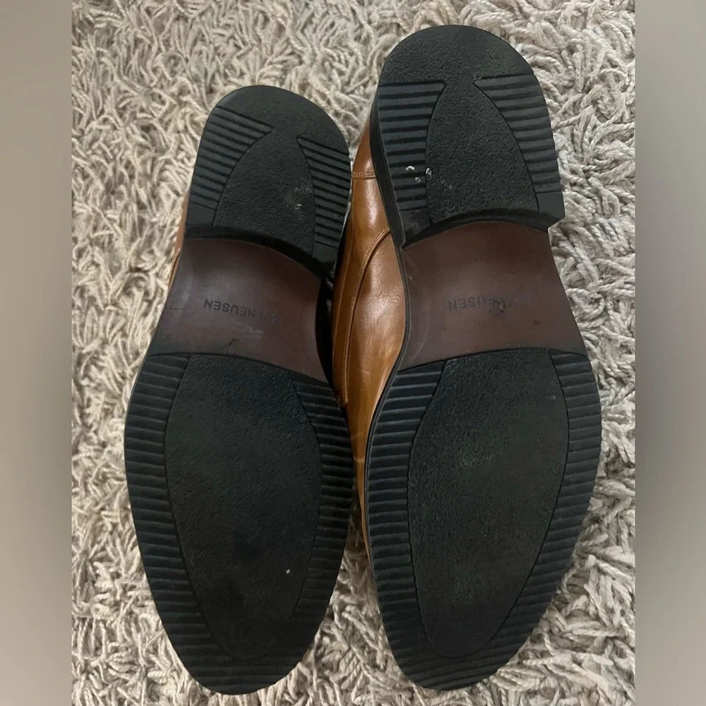 Van Heusen stylish tan