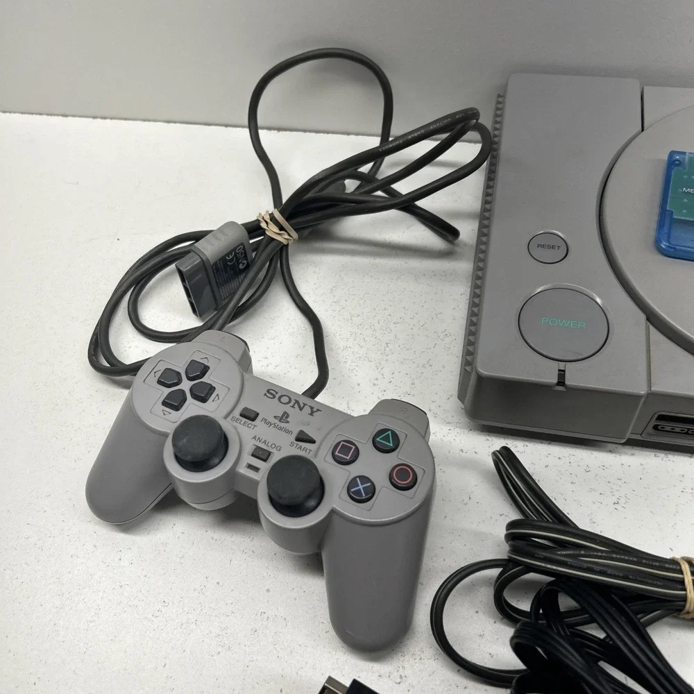 Sony PlayStation PS1 SCPH-5501 Bundle With 7 Games- Tested - Working