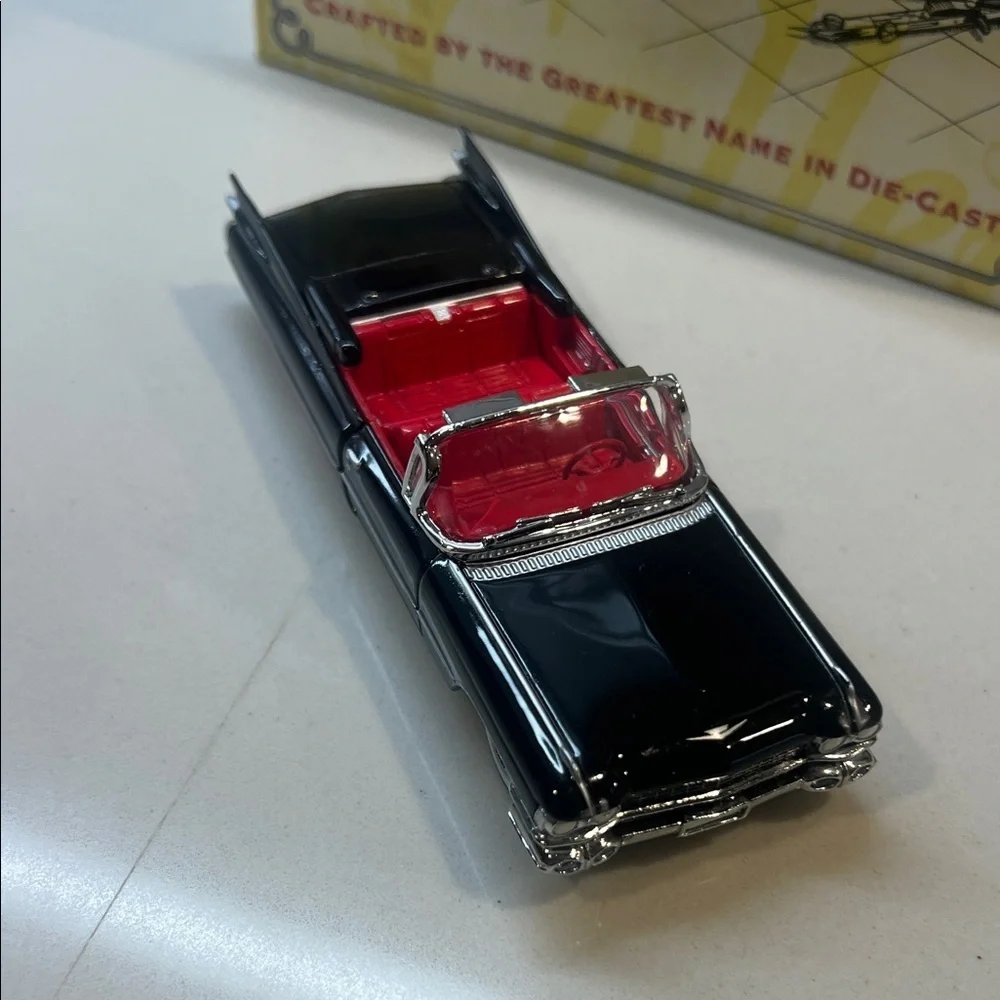 MATCHBOX stylish black