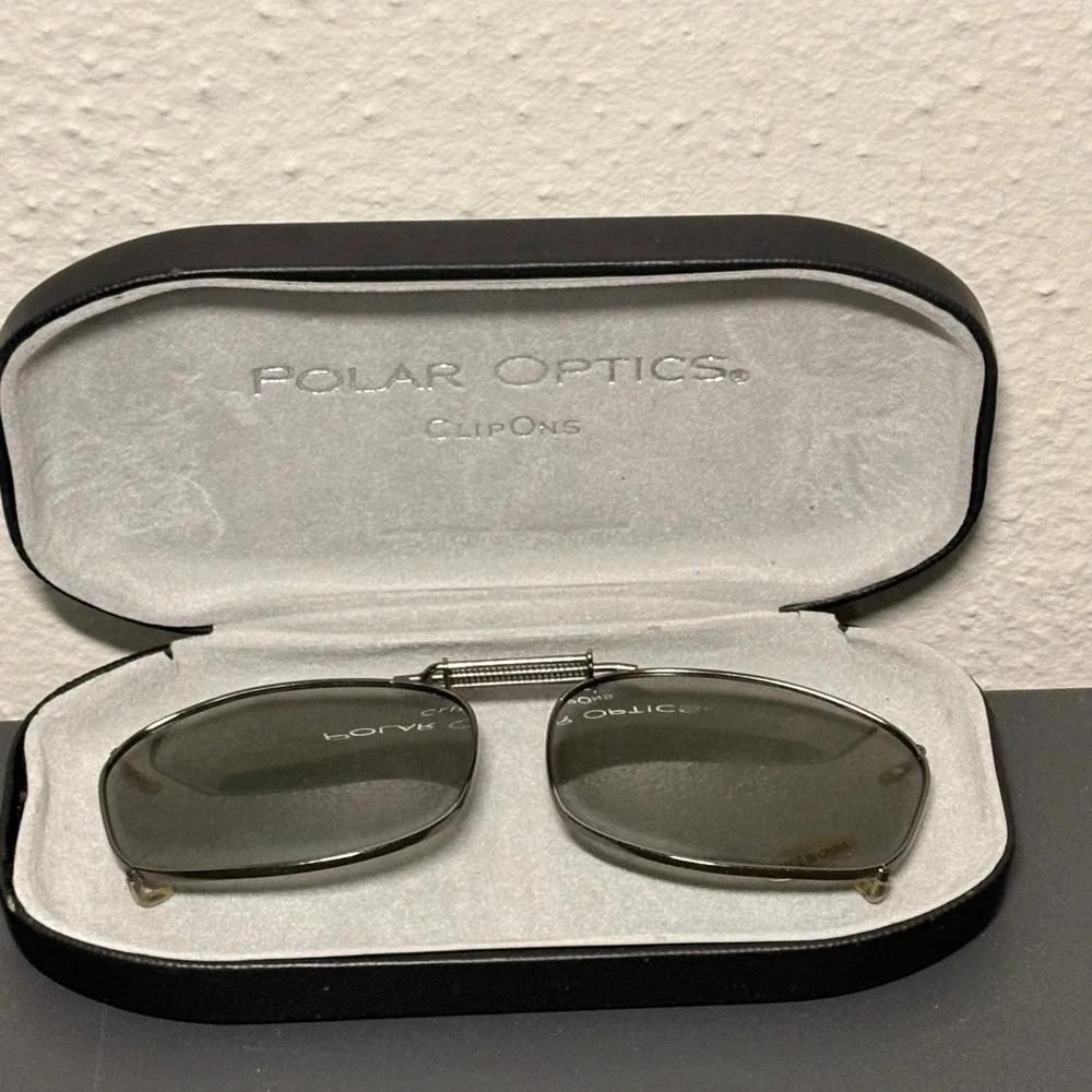 Polar Optics 1990 polar
