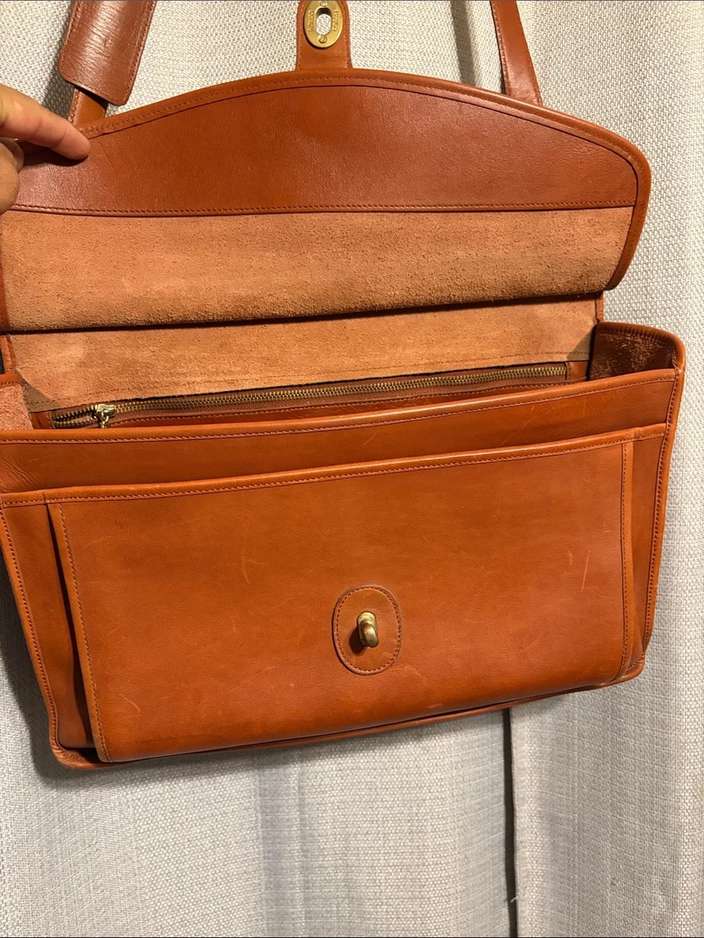 Coach tone handle