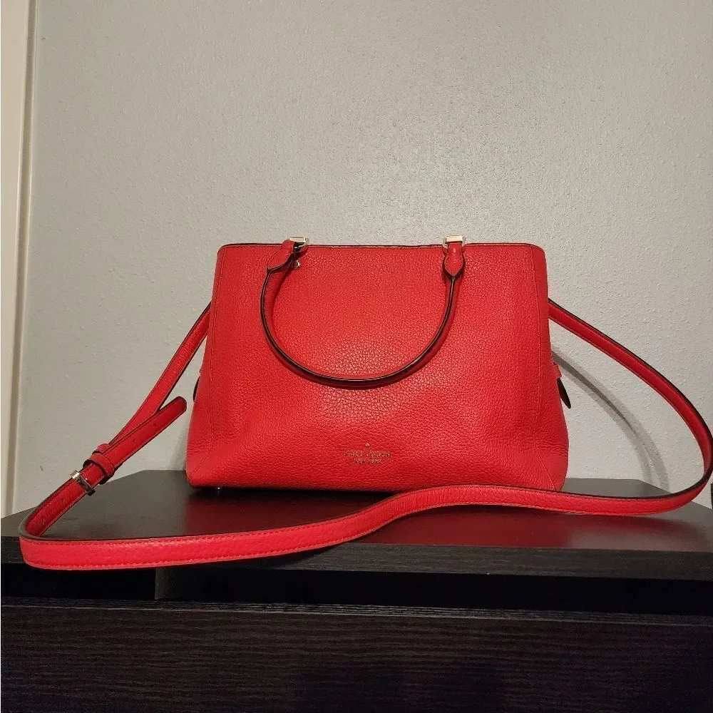 kate spade crossbody close zips