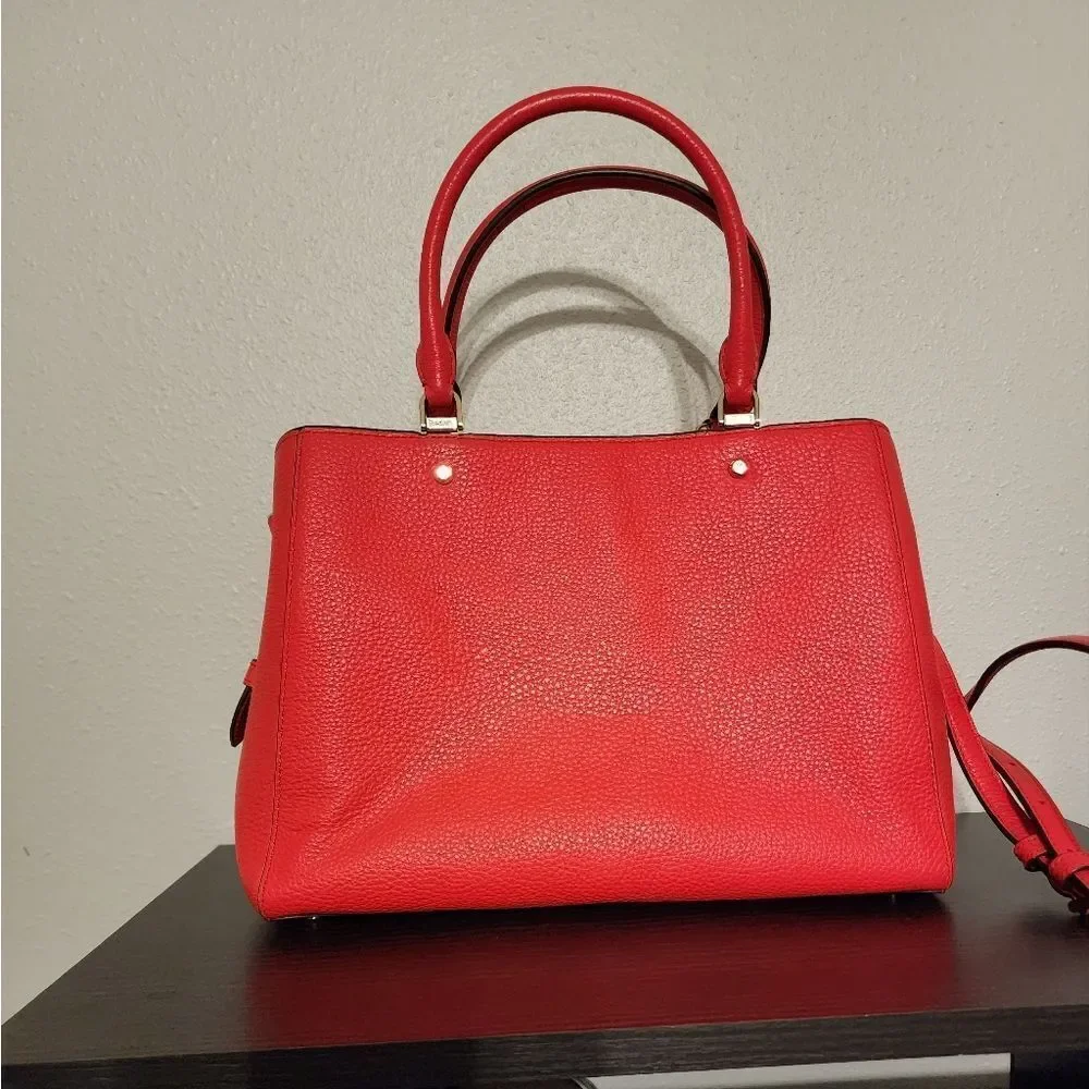 kate spade closed handles three