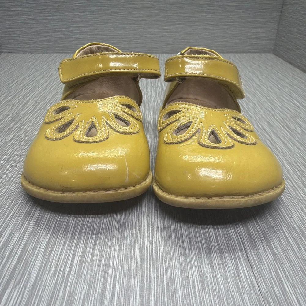 Livie & Luca Girls‎ Patent Leather Mary Jane Shoes Yellow Size 8
