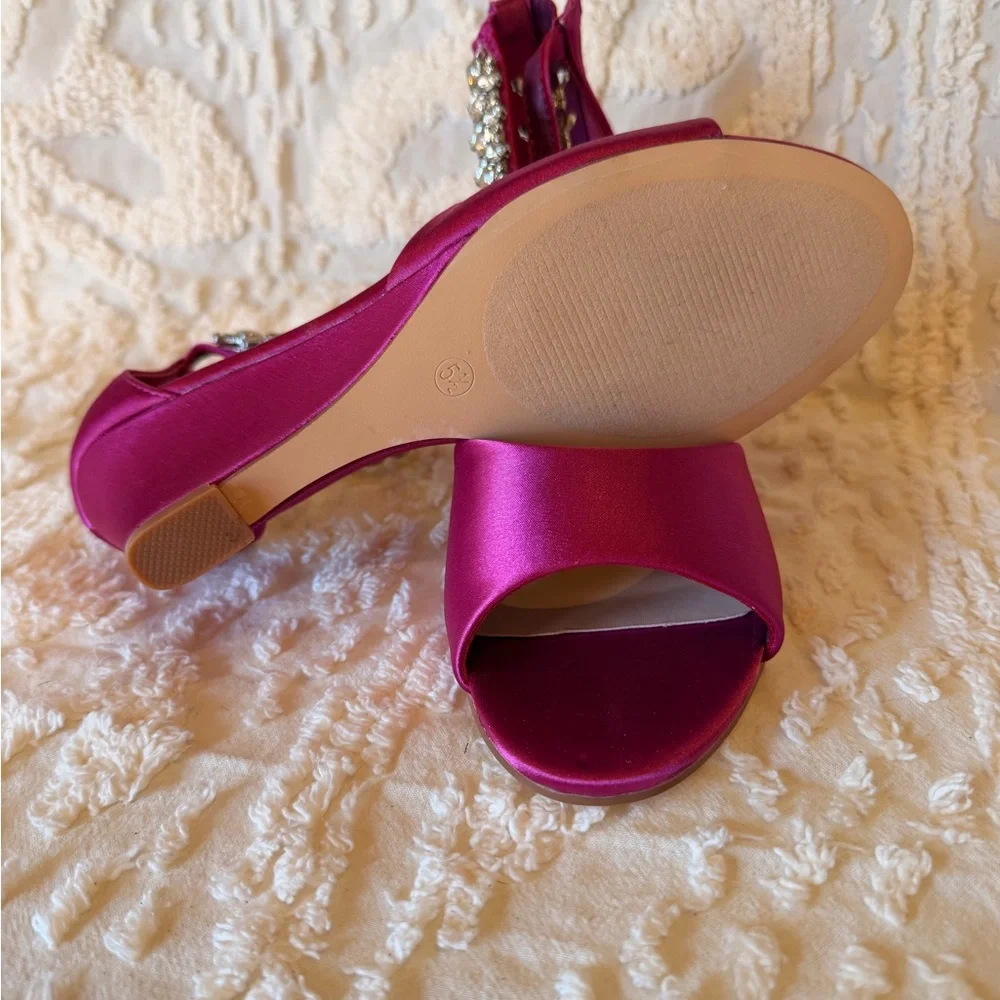 N/A elegant fuchsia