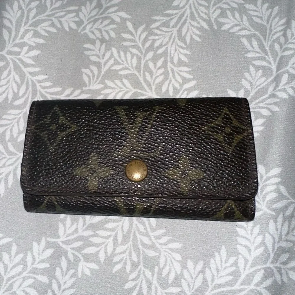 Louis Vuitton key holder Brown Monogram