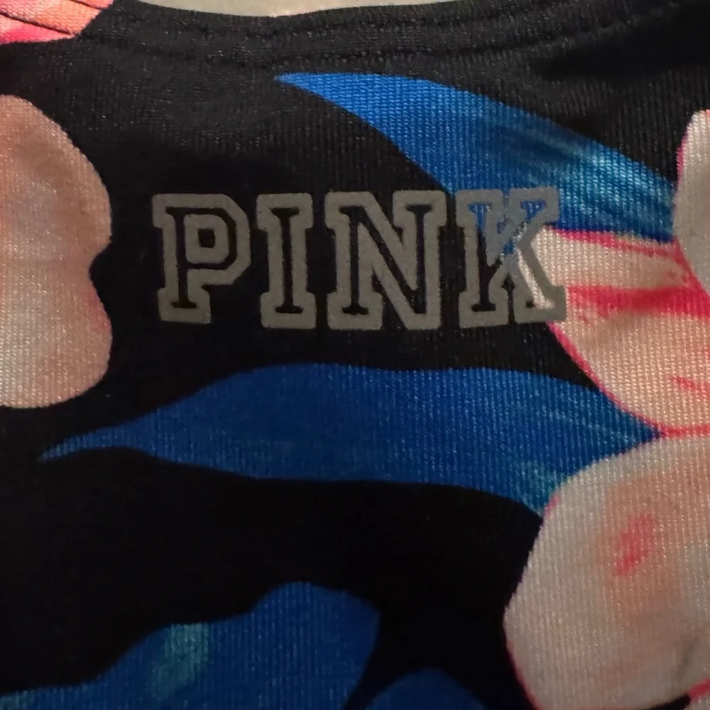 Victorias Secret bold women’s