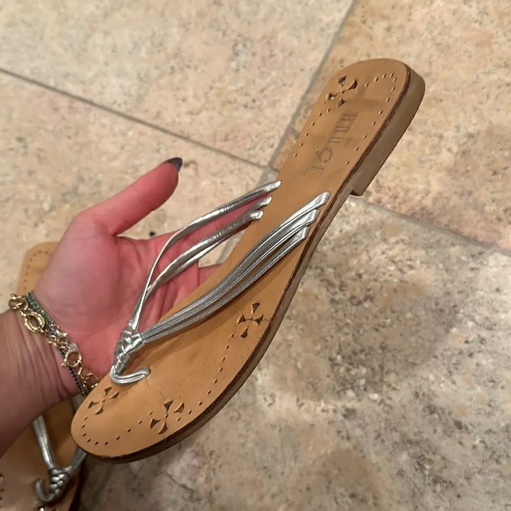 Rouge Helium Silver Sandals / Flip Flops