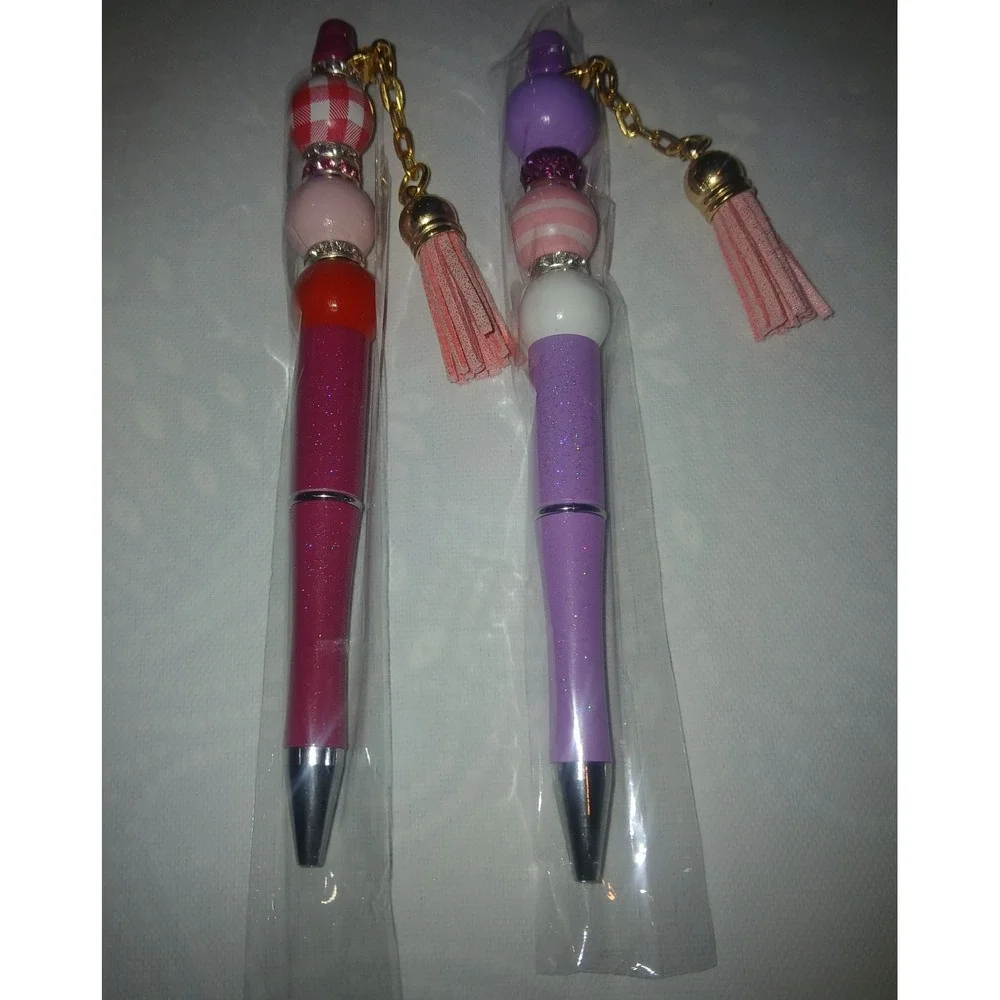 2 Handmade Valentine Ink Pens, Brand New!‎ With Hanging Tassles