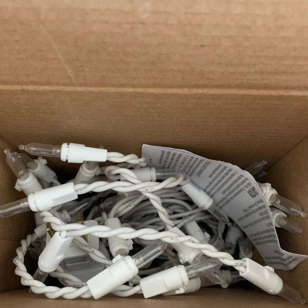 NOS ICICLE STYLE 100 count Cool White Christmas Lights Celebrations LED Tested