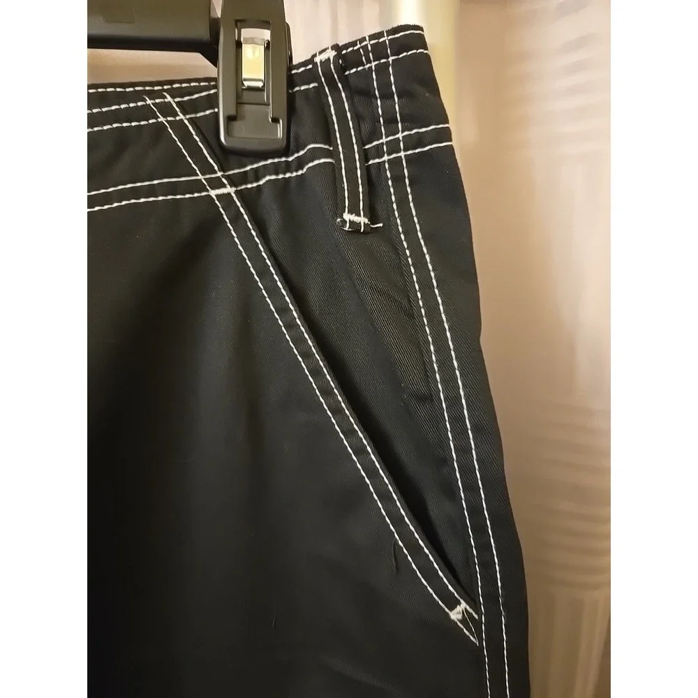 TRUE RELIGION Jet Black Cargo Pants -‎ Men's Size 31 / 34x31 NWT