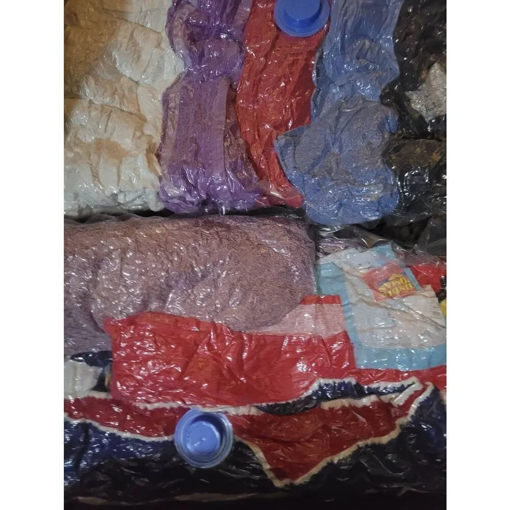 One pre-owned Bathing towel