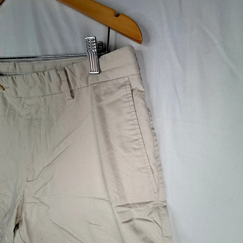 Peter Millar Mens Khaki Beige Flat Front Chino Shorts Size 34 Golf Casual
